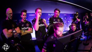 e-sportnätverket ninjas in pyjamas