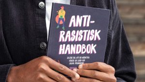framsidan av boken anti-rasistisk handbok
